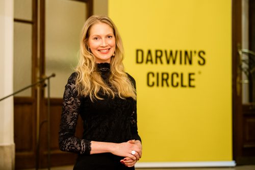 Kathrin Kuess wird Managing Director von DarwinÕs Circle